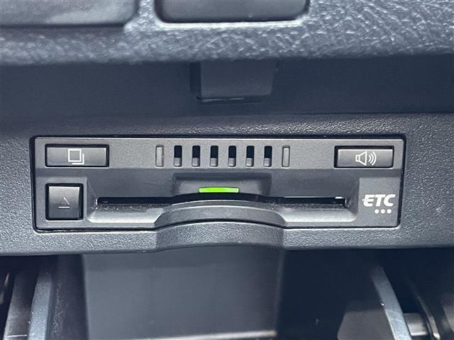 ヴェルファイア ２．５　ゴールデンアイズＩＩＩ　純正９インチディスプレイオーディオナビ　バックカメラ　両側パワースライドドア　ツインムーンルーフ　デジタルインナーミラー　ＢＳＭ　パワーバックドア　３眼ＬＥＤヘッド　シーケンシャルターンランプ　ＥＴＣ（20枚目）