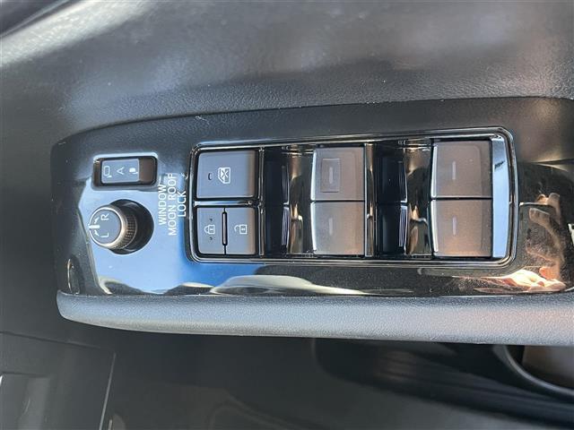 ヴェルファイア ２．５　ゴールデンアイズＩＩＩ　純正９インチディスプレイオーディオナビ　バックカメラ　両側パワースライドドア　ツインムーンルーフ　デジタルインナーミラー　ＢＳＭ　パワーバックドア　３眼ＬＥＤヘッド　シーケンシャルターンランプ　ＥＴＣ（21枚目）