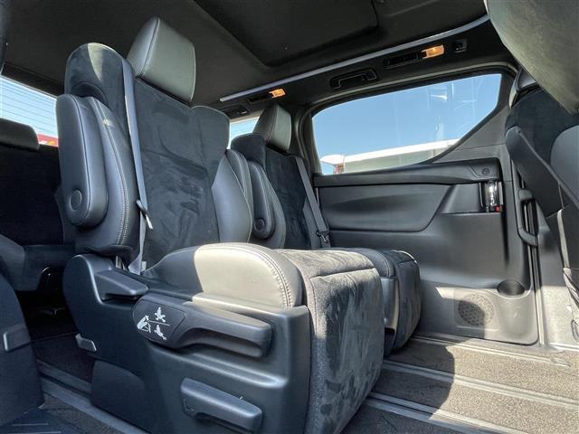 ヴェルファイア ２．５　ゴールデンアイズＩＩＩ　純正９インチディスプレイオーディオナビ　バックカメラ　両側パワースライドドア　ツインムーンルーフ　デジタルインナーミラー　ＢＳＭ　パワーバックドア　３眼ＬＥＤヘッド　シーケンシャルターンランプ　ＥＴＣ（34枚目）