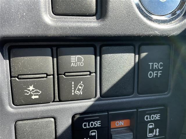 ノア Ｓｉ　純正ナビ　バックカメラ　プリクラッシュセーフティー　クリアランスソナー　レーンアシスト　ドライブレコーダー　両側パワスラ　オートマチックハイビーム　フリップダウンモニター　純正ＡＷ　ＥＴＣ２．０（15枚目）