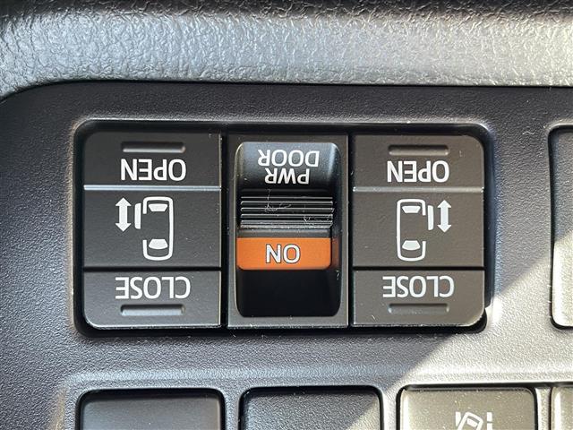 ノア Ｓｉ　純正ナビ　バックカメラ　プリクラッシュセーフティー　クリアランスソナー　レーンアシスト　ドライブレコーダー　両側パワスラ　オートマチックハイビーム　フリップダウンモニター　純正ＡＷ　ＥＴＣ２．０（16枚目）