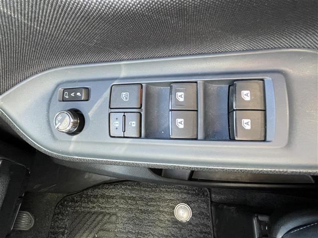 ノア Ｓｉ　純正ナビ　バックカメラ　プリクラッシュセーフティー　クリアランスソナー　レーンアシスト　ドライブレコーダー　両側パワスラ　オートマチックハイビーム　フリップダウンモニター　純正ＡＷ　ＥＴＣ２．０（22枚目）