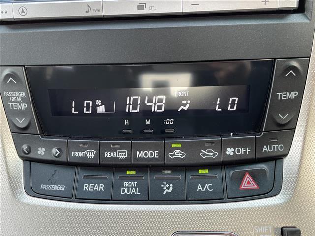 ヴェルファイア ２．４Ｚ　ゴールデンアイズＩＩ　純正ナビ　クルーズコントロール　クリアランスソナー　バックカメラ　両側パワースライドドア　サンルーフ　オットマン　ステアリングスイッチ　自動防眩ルームミラー　　ｎａｎｏｅ　１００Ｖ電源　ＥＴＣ（14枚目）