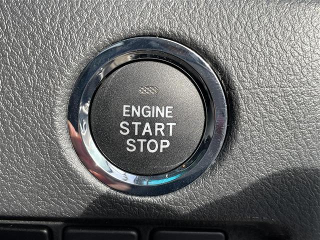 ヴェルファイア ２．４Ｚ　ゴールデンアイズＩＩ　純正ナビ　クルーズコントロール　クリアランスソナー　バックカメラ　両側パワースライドドア　サンルーフ　オットマン　ステアリングスイッチ　自動防眩ルームミラー　　ｎａｎｏｅ　１００Ｖ電源　ＥＴＣ（16枚目）