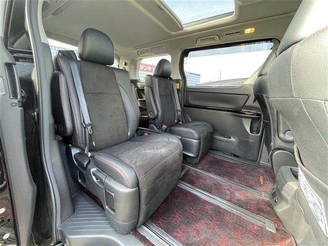 ヴェルファイア ２．４Ｚ　ゴールデンアイズＩＩ　純正ナビ　クルーズコントロール　クリアランスソナー　バックカメラ　両側パワースライドドア　サンルーフ　オットマン　ステアリングスイッチ　自動防眩ルームミラー　　ｎａｎｏｅ　１００Ｖ電源　ＥＴＣ（25枚目）