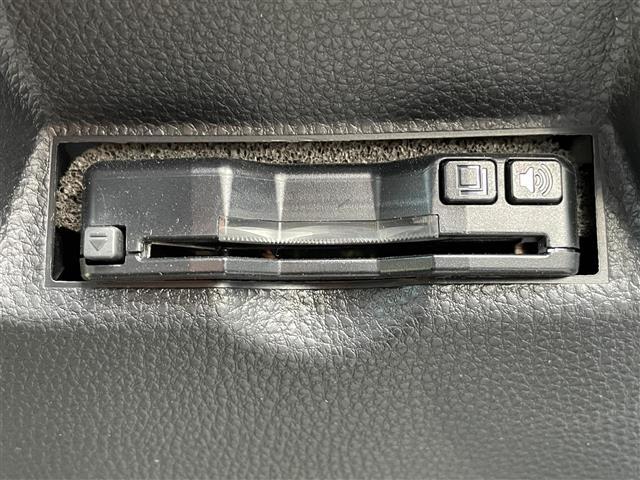 ヤリスクロス ハイブリッドZ 純正ディスプレイオーディオナビ バックカメラ 前ドライブレコーダー ETC パワーシート シートヒーター 社外フロアマット クリアランスソナー ステアリングヒーター HDMIポート LEDヘッド(16枚目)