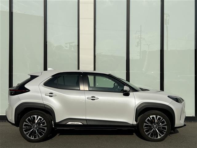 ヤリスクロス ハイブリッドZ 純正ディスプレイオーディオナビ バックカメラ 前ドライブレコーダー ETC パワーシート シートヒーター 社外フロアマット クリアランスソナー ステアリングヒーター HDMIポート LEDヘッド(36枚目)