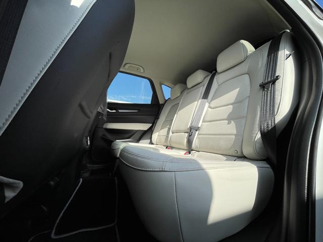 ＣＸ－５ ＸＤ　エクスクルーシブモード　純正ナビ　全方位モニター　前後ドライブレコーダー　ＥＴＣ　ＢＳＭ　ＨＵＤ　パワーバックドア　パドルシフト　レーダークルーズコントロール　Ｄ／Ｎ席パワーシート　シートヒーター　ステアリングヒーター（27枚目）