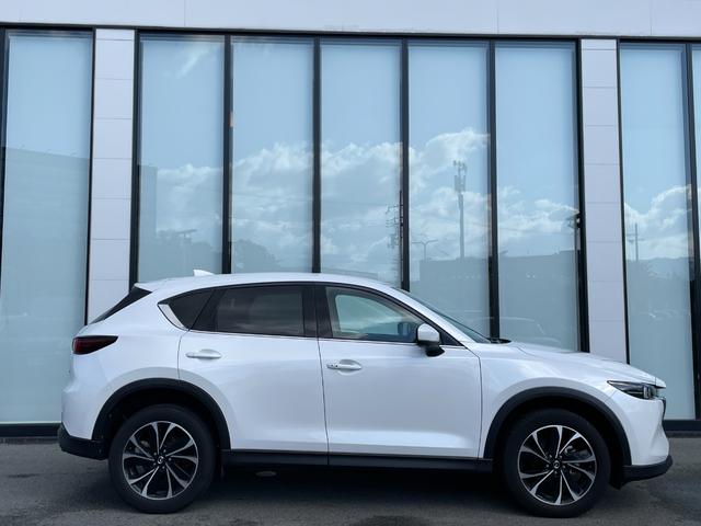 ＣＸ－５ ＸＤ　エクスクルーシブモード　純正ナビ　全方位モニター　前後ドライブレコーダー　ＥＴＣ　ＢＳＭ　ＨＵＤ　パワーバックドア　パドルシフト　レーダークルーズコントロール　Ｄ／Ｎ席パワーシート　シートヒーター　ステアリングヒーター（35枚目）