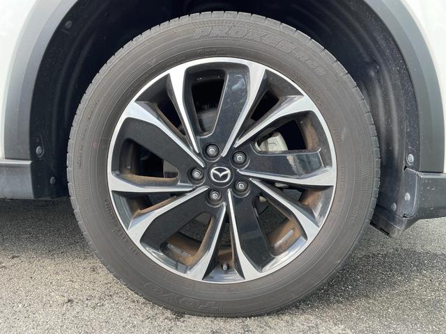 ＣＸ－５ ＸＤ　エクスクルーシブモード　純正ナビ　全方位モニター　前後ドライブレコーダー　ＥＴＣ　ＢＳＭ　ＨＵＤ　パワーバックドア　パドルシフト　レーダークルーズコントロール　Ｄ／Ｎ席パワーシート　シートヒーター　ステアリングヒーター（40枚目）