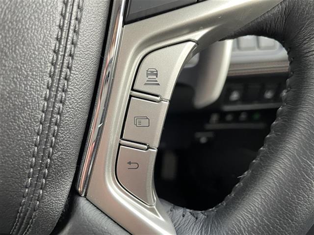 デリカＤ：５ ジャスパー　社外ナビ　全方位　４ＷＤ　前後ドライブレコーダー　ＥＴＣ　両側パワースライドドア　パワーシート　シートヒーター　パワーリアゲート　ワンオーナー　純正防音フロアマット　純正１８インチＡＷ　ＬＥＤヘッド（9枚目）