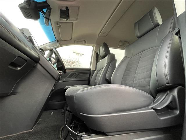 デリカＤ：５ ジャスパー　社外ナビ　全方位　４ＷＤ　前後ドライブレコーダー　ＥＴＣ　両側パワースライドドア　パワーシート　シートヒーター　パワーリアゲート　ワンオーナー　純正防音フロアマット　純正１８インチＡＷ　ＬＥＤヘッド（30枚目）