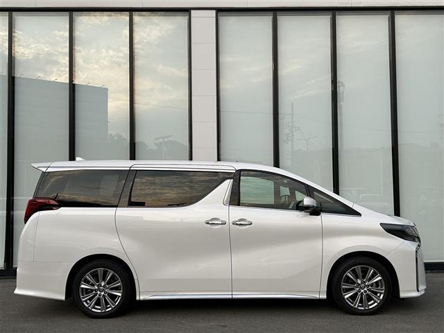 アルファード 2.5S タイプゴールド ワンオーナー 純正9インチナビ フルセグTV バックモニター 後席モニター ツインムーンルーフ レーダークルーズコントロール 両側パワースライドドア 電動リアゲート オットマン ETC 三眼LED(43枚目)