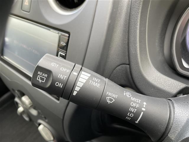 ノート X 純正ナビ フルセグTV アラウンドビューモニター 衝突軽減 デジタルインナーミラー GRASSアルミホイール ドライブレコーダー 純正フロアマット プッシュスタート オートライト スマートキー(10枚目)