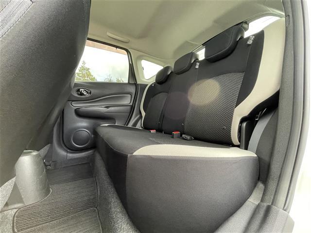 ノート X 純正ナビ フルセグTV アラウンドビューモニター 衝突軽減 デジタルインナーミラー GRASSアルミホイール ドライブレコーダー 純正フロアマット プッシュスタート オートライト スマートキー(33枚目)