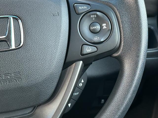 フリードハイブリッド ハイブリッド・Ｇブラックスタイル　社外ナビ　バックカメラ　両側パワースライドドア　ＥＴＣ　前後ドライブレコーダー　ＬＥＤヘッド　前席シートヒーター　レーダークルーズコントロール　純正１５インチＡＷ　アイドリングストップ　スペアキー（10枚目）