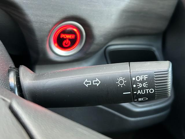 フリードハイブリッド ハイブリッド・Ｇブラックスタイル　社外ナビ　バックカメラ　両側パワースライドドア　ＥＴＣ　前後ドライブレコーダー　ＬＥＤヘッド　前席シートヒーター　レーダークルーズコントロール　純正１５インチＡＷ　アイドリングストップ　スペアキー（12枚目）