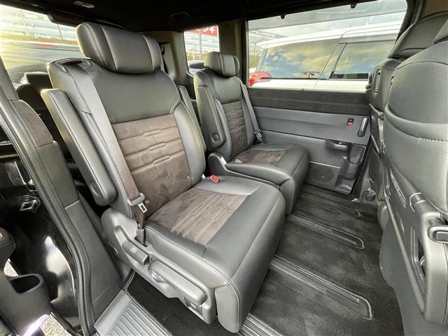 ステップワゴン スパーダ　プレミアムライン　純正１１インチナビ　全方位カメラ　ＡＣＣ　アイスト　パドルシフト　レーンアシスト　ＢＳＭ　ＳＭＢＳ　フリップダウンモニター　両側パワースライドドア　パワーバックドア　シートヒーター　ビルトインＥＴＣ（32枚目）