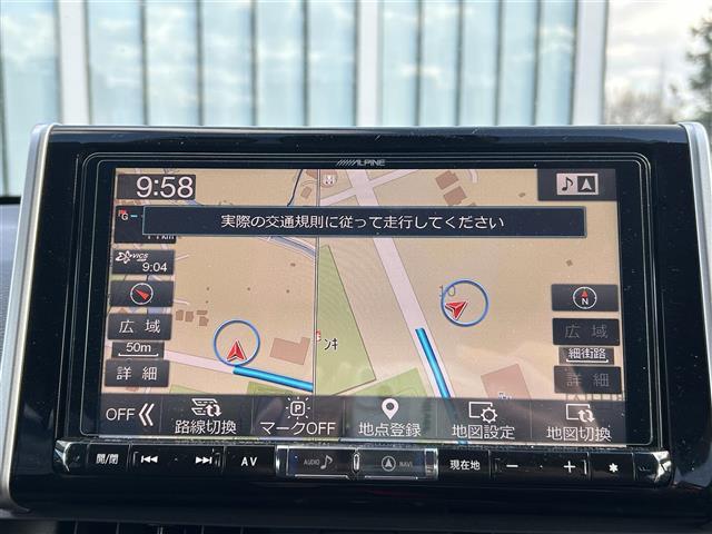 ＲＡＶ４ アドベンチャー　社外９インチナビ　４ＷＤ　バックカメラ　ＥＴＣ　前ドライブレコーダー　パワーシート　パワーバックドア　純正フロアマット　社外１６インチＡＷ　フロント・サイド・リアエアロパーツ　ＬＥＤヘッド・フォグ（5枚目）