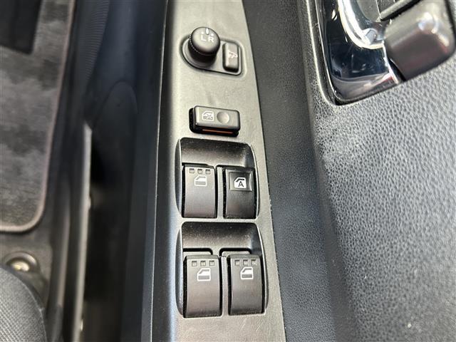 ミラカスタム Ｘ　ｃａｒｒｏｚｚｒｉａナビ　バックカメラ　ベンチシート　ハロゲンヘッドライト　ハロゲンフォグランプ　ヘッドライトレベライザー　純正アルミホイール　純正フロアマット　レーダー探知機　ＥＴＣ　リモコンキー（20枚目）