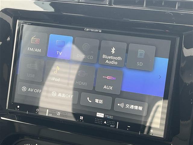 ジムニー ランドベンチャー ターボ 社外メモリナビ フルセグ スズキ純正アルミ リモコンキー 運転席シートヒーター MTモード付AT ETC 背面タイヤステアリングスイッチ 純正フロアマット 社外ドアバイザー 横滑り防止(4枚目)