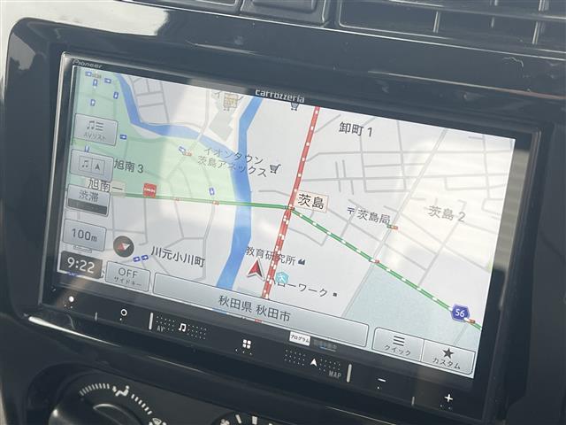 ジムニー ランドベンチャー ターボ 社外メモリナビ フルセグ スズキ純正アルミ リモコンキー 運転席シートヒーター MTモード付AT ETC 背面タイヤステアリングスイッチ 純正フロアマット 社外ドアバイザー 横滑り防止(5枚目)