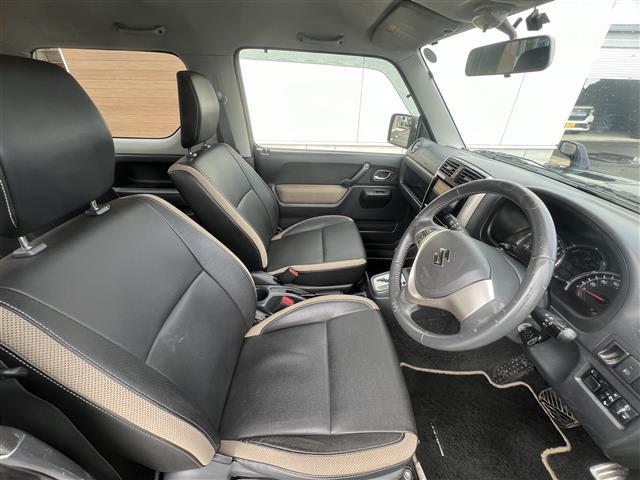 ジムニー ランドベンチャー ターボ 社外メモリナビ フルセグ スズキ純正アルミ リモコンキー 運転席シートヒーター MTモード付AT ETC 背面タイヤステアリングスイッチ 純正フロアマット 社外ドアバイザー 横滑り防止(25枚目)