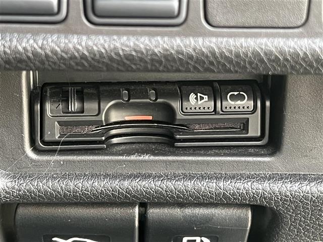 エクストレイル 20X エクストリーマーX 純正メモリナビ(DVD/CD/BT) フルセグ バックカメラ 日産純正アルミ スマートキー アイドリングストッププッシュスタート コーナーセンサー ダウンヒルアシストコントロール 横滑り防止 保証書(18枚目)