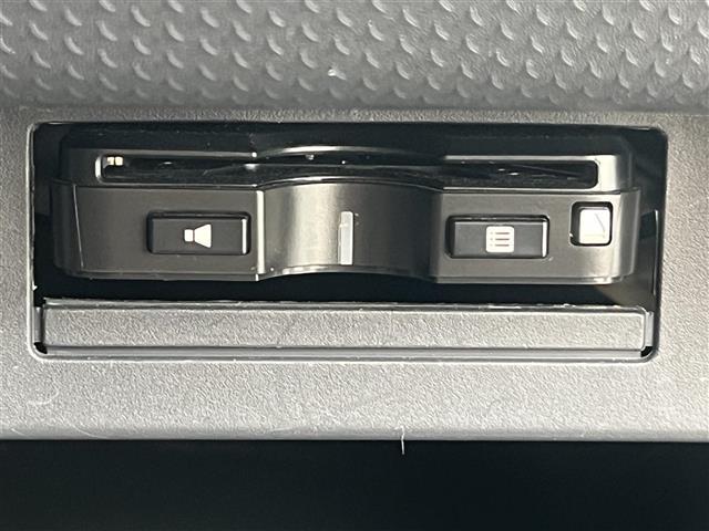 ハスラー ＪスタイルＩＩＩ　衝突軽減　純正ＳＤナビ（ＤＶＤ／ＣＤ／ＢＴ）　フルセグ　全方位モニター　スズキ純正アルミ　スマートキー　アイドリングストップ　プッシュスタート　レーンキープアシスト　ダウンヒルアシストコントロール（17枚目）