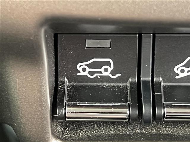 ハスラー ＪスタイルＩＩＩ　衝突軽減　純正ＳＤナビ（ＤＶＤ／ＣＤ／ＢＴ）　フルセグ　全方位モニター　スズキ純正アルミ　スマートキー　アイドリングストップ　プッシュスタート　レーンキープアシスト　ダウンヒルアシストコントロール（25枚目）