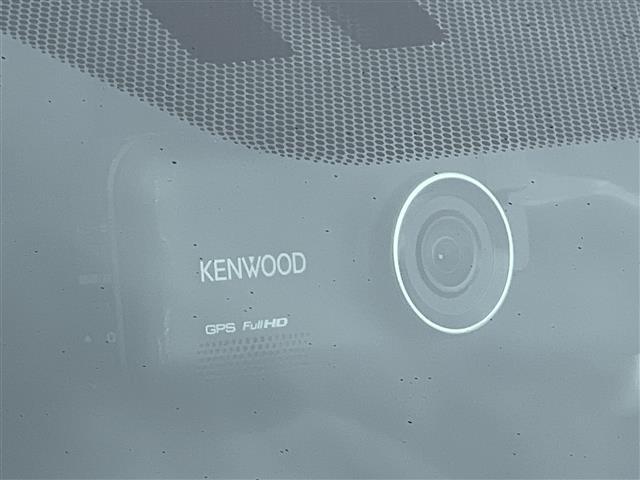 エクストレイル ２０Ｘｔｔ　エマージェンシーブレーキパッケージ　純正ＳＤナビ（ＤＶＤ／ＣＤ／ＢＴ）　フルセグ　全方位カメラ　日産純正アルミ　スマートキー　アイドリングストップ　プッシュスタート　クルーズコントロール追従走行なし　レーンキープアシスト　横滑り防止（4枚目）