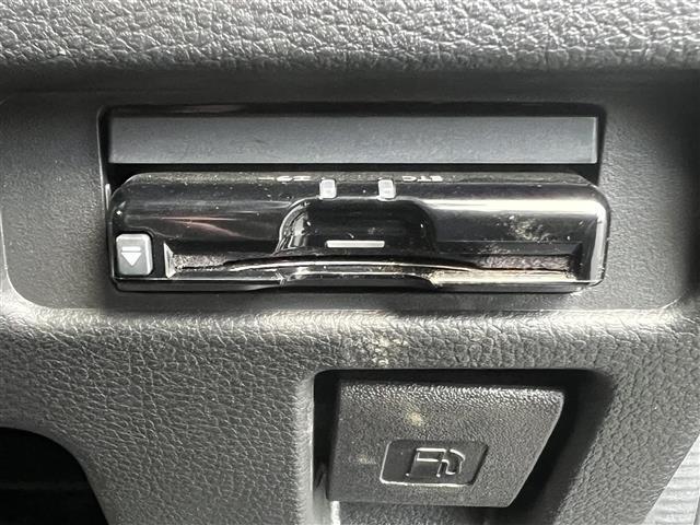 ハスラー Ｊスタイル　ターボ　衝突軽減システム　純正メモリナビ（ＤＶＤ／ＣＤ／ＢＴ／ＡＭ／ＦＭ／ＵＳＢ）　フルセグ　全方位モニター　スズキ純正アルミ　スマートキー　アイドリングストップ　プッシュスタート　コーナーセンサー　ドラレコ（17枚目）