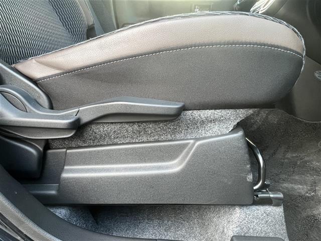 ハスラー Ｊスタイル　ターボ　衝突軽減システム　純正メモリナビ（ＤＶＤ／ＣＤ／ＢＴ／ＡＭ／ＦＭ／ＵＳＢ）　フルセグ　全方位モニター　スズキ純正アルミ　スマートキー　アイドリングストップ　プッシュスタート　コーナーセンサー　ドラレコ（31枚目）