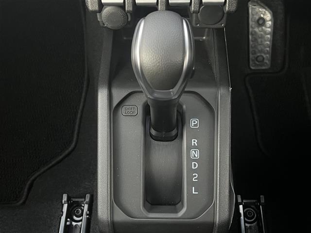 ジムニーノマド ＦＣ　衝突軽減システム　ＬＥＤヘッドライト　スズキ純正アルミ　スマートキー　アイドリングストップ　プッシュスタートコーナーセンサー　レーンキープアシスト　クルーズコントロール追従走行有　保証書　取扱説明書（19枚目）