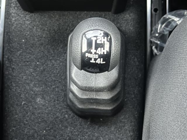 ジムニーノマド ＦＣ　衝突軽減システム　ＬＥＤヘッドライト　スズキ純正アルミ　スマートキー　アイドリングストップ　プッシュスタートコーナーセンサー　レーンキープアシスト　クルーズコントロール追従走行有　保証書　取扱説明書（20枚目）