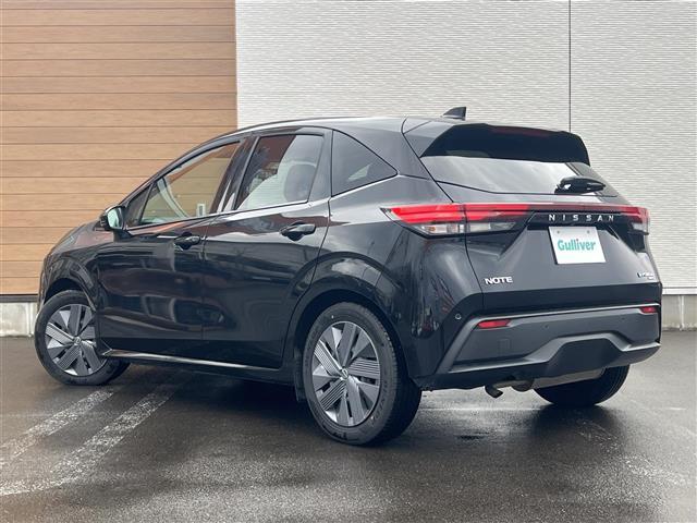 ノート X FOUR 衝突軽減システム 純正メモリナビ(BT/AM/FM/USB) フルセグ アラウンドビューモニター スマートキー プッシュスタート クルーズコントロール追従走行有 コーナーセンサー 保証書 取扱説明書(43枚目)