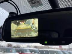 ◆バックカメラ　【ドライバーの目では確認しづらい部分や死角部分も映像として入ってきますので、駐車や車庫の出し入れがしやすくなります。　また夜間でも後方確認がしやすいです！】 7