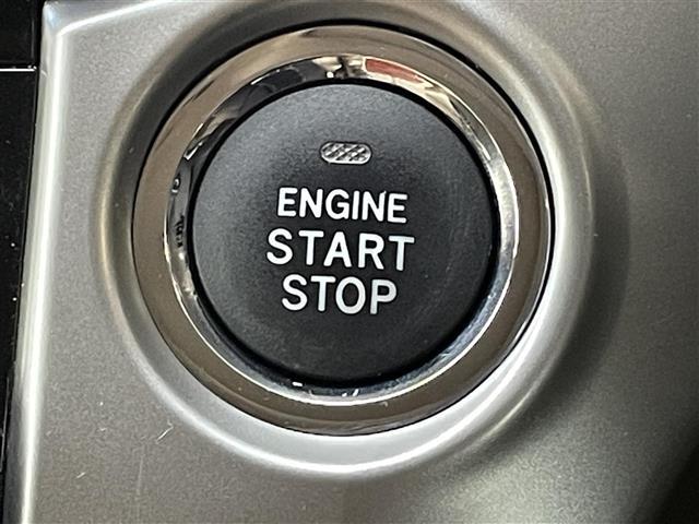 ランドクルーザー ＺＸ　４ＷＤ　サンルーフ　ベージュレザー　シート　純正メーカーナビ　バックカメラ　ＥＴＣ　社外１８インチアルミ　社外１８インチアルミ夏タイヤ積込　前後コーナーセンサー　　ルーフレール　ワンオーナー（8枚目）