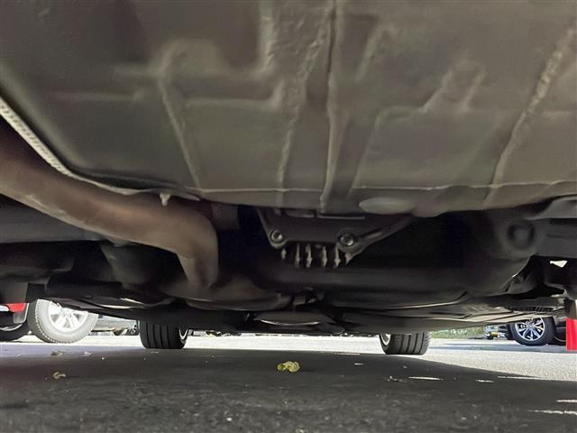 Ａ４ ２．０ＴＦＳＩクワトロ　４ＷＤ　メモリーナビ　バックカメラ　純正１８インチアルミ　ハーフレザーシート　シートヒーター　　コーナーセンサー　　保証書・取説（32枚目）
