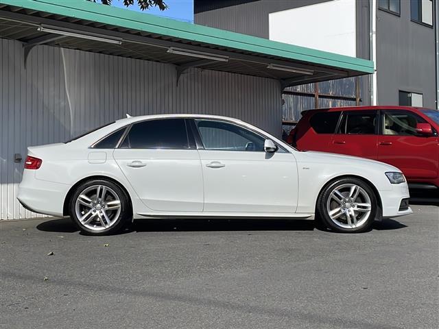 Ａ４ ２．０ＴＦＳＩクワトロ　４ＷＤ　メモリーナビ　バックカメラ　純正１８インチアルミ　ハーフレザーシート　シートヒーター　　コーナーセンサー　　保証書・取説（38枚目）