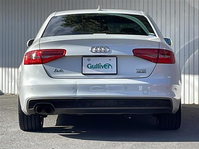Ａ４ ２．０ＴＦＳＩクワトロ　４ＷＤ　メモリーナビ　バックカメラ　純正１８インチアルミ　ハーフレザーシート　シートヒーター　　コーナーセンサー　　保証書・取説（39枚目）
