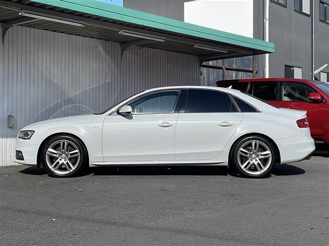 Ａ４ ２．０ＴＦＳＩクワトロ　４ＷＤ　メモリーナビ　バックカメラ　純正１８インチアルミ　ハーフレザーシート　シートヒーター　　コーナーセンサー　　保証書・取説（40枚目）