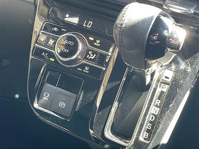 タント カスタムRS 4WD 純正9型メモリナビフルセグTV バックカメラ ビルトインETC 両側パワースライドドア ハーフレザーシート 純正15インチアルミ シートヒーター  レーンキープアシスト ワンオーナー(15枚目)