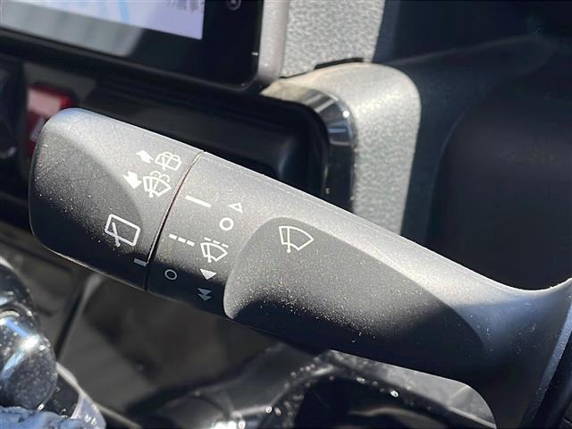 タント カスタムRS 4WD 純正9型メモリナビフルセグTV バックカメラ ビルトインETC 両側パワースライドドア ハーフレザーシート 純正15インチアルミ シートヒーター  レーンキープアシスト ワンオーナー(24枚目)