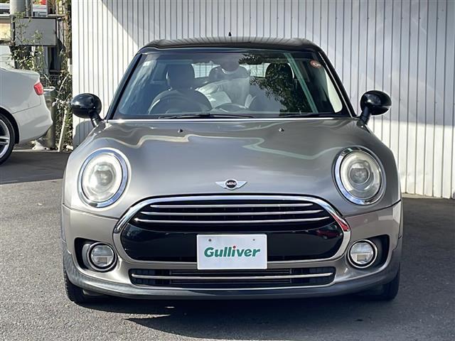ＭＩＮＩ クーパーＤ　クラブマン　純正メーカーナビ　バックカメラ　社外１６インチアルミ　純正アルミ夏タイヤ積込　プッシュスタート　　保証書・取説（19枚目）