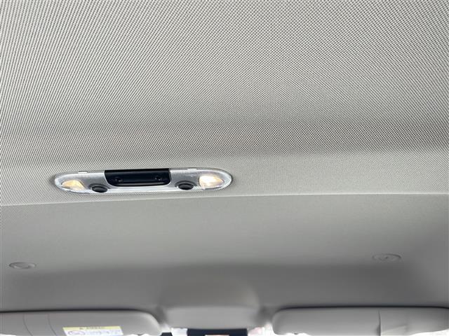 ＭＩＮＩ クーパーＤ　クラブマン　純正メーカーナビ　バックカメラ　社外１６インチアルミ　純正アルミ夏タイヤ積込　プッシュスタート　　保証書・取説（25枚目）