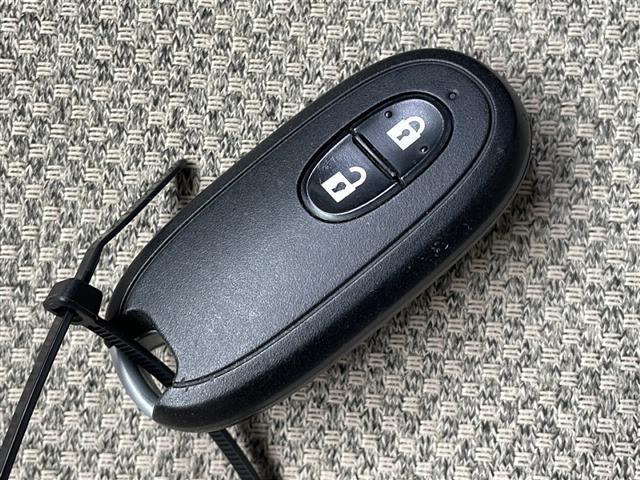 アルトラパン L レーダーブレーキ CDオーディオ ドライブレコーダー シートヒーター プッシュスタート スマートキー アイドリングストップ マット・バイザー スペアキー(6枚目)