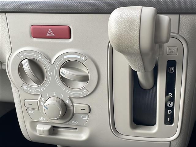 アルトラパン L レーダーブレーキ CDオーディオ ドライブレコーダー シートヒーター プッシュスタート スマートキー アイドリングストップ マット・バイザー スペアキー(8枚目)