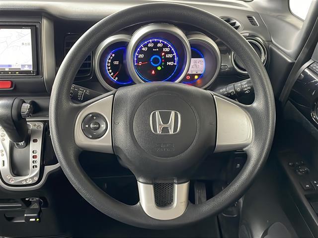 N-BOXカスタム G・Lパッケージ 4WD 純正14インチアルミ 左側パワースライドドア HIDヘッドライト プッシュスタート スマートキー(9枚目)