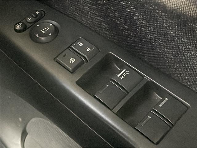 N-BOXカスタム G・Lパッケージ 4WD 純正14インチアルミ 左側パワースライドドア HIDヘッドライト プッシュスタート スマートキー(24枚目)